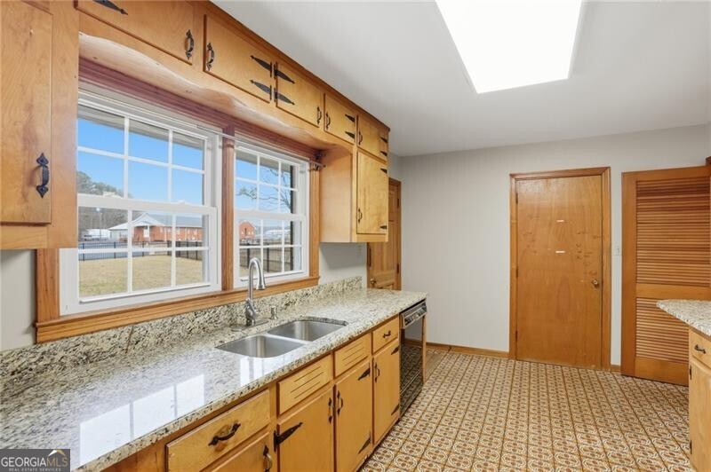 277 Oak Street Hiram GA 30141