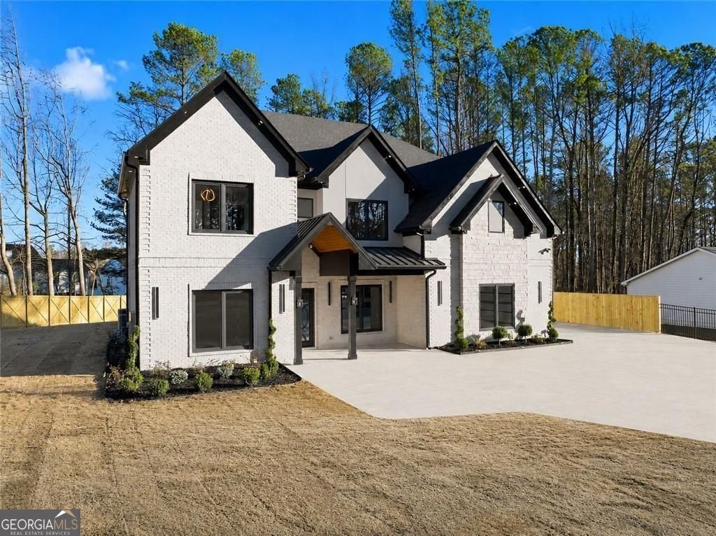 1613 Azalea Drive Lawrenceville GA 30043