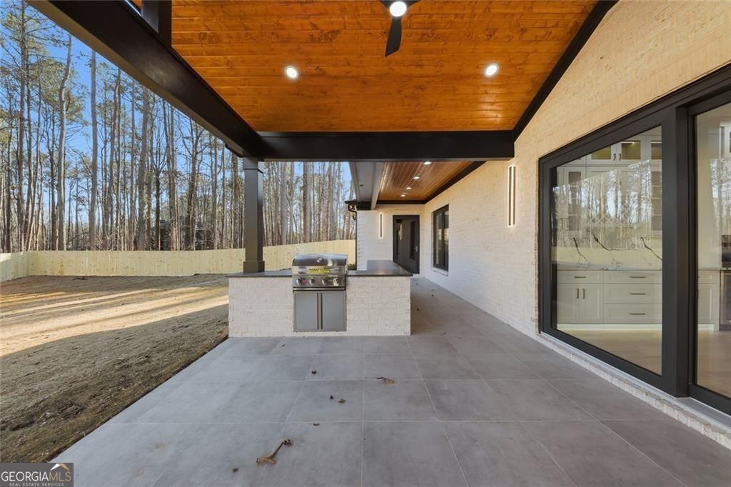 1613 Azalea Drive Lawrenceville GA 30043