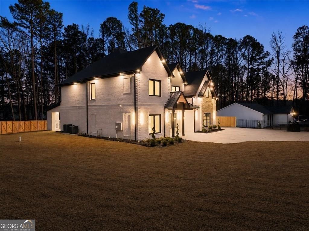 1613 Azalea Drive Lawrenceville GA 30043