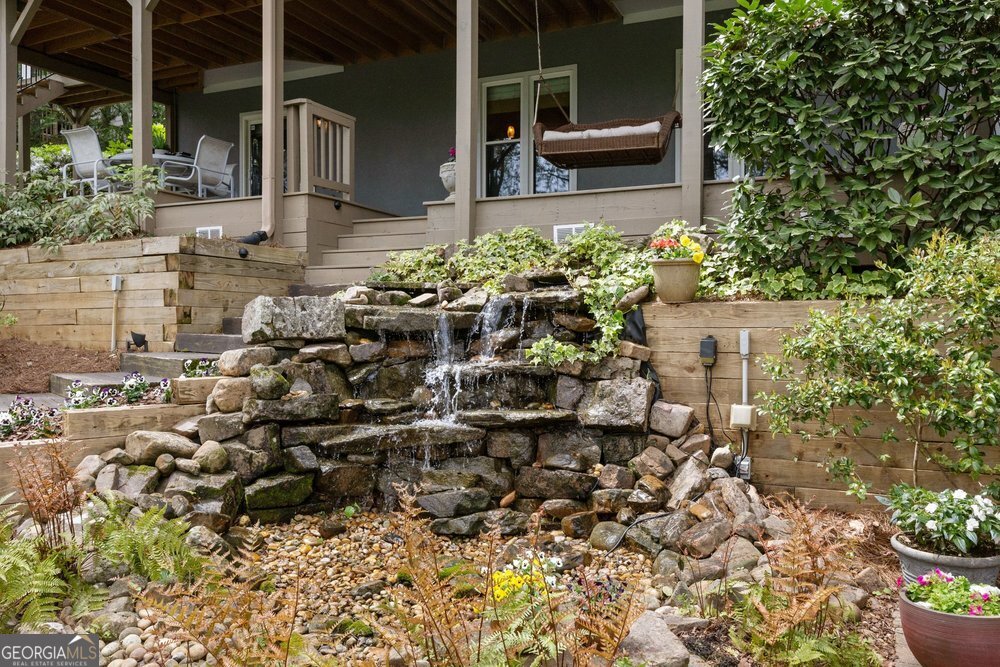 210 Lakeside Drive NW Kennesaw GA 30144