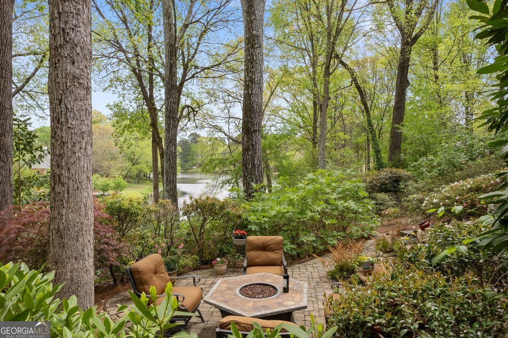 210 Lakeside Drive NW Kennesaw GA 30144