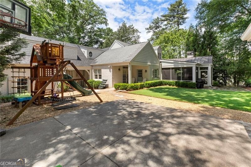2203 Howell Mill Road NW Atlanta GA 30318