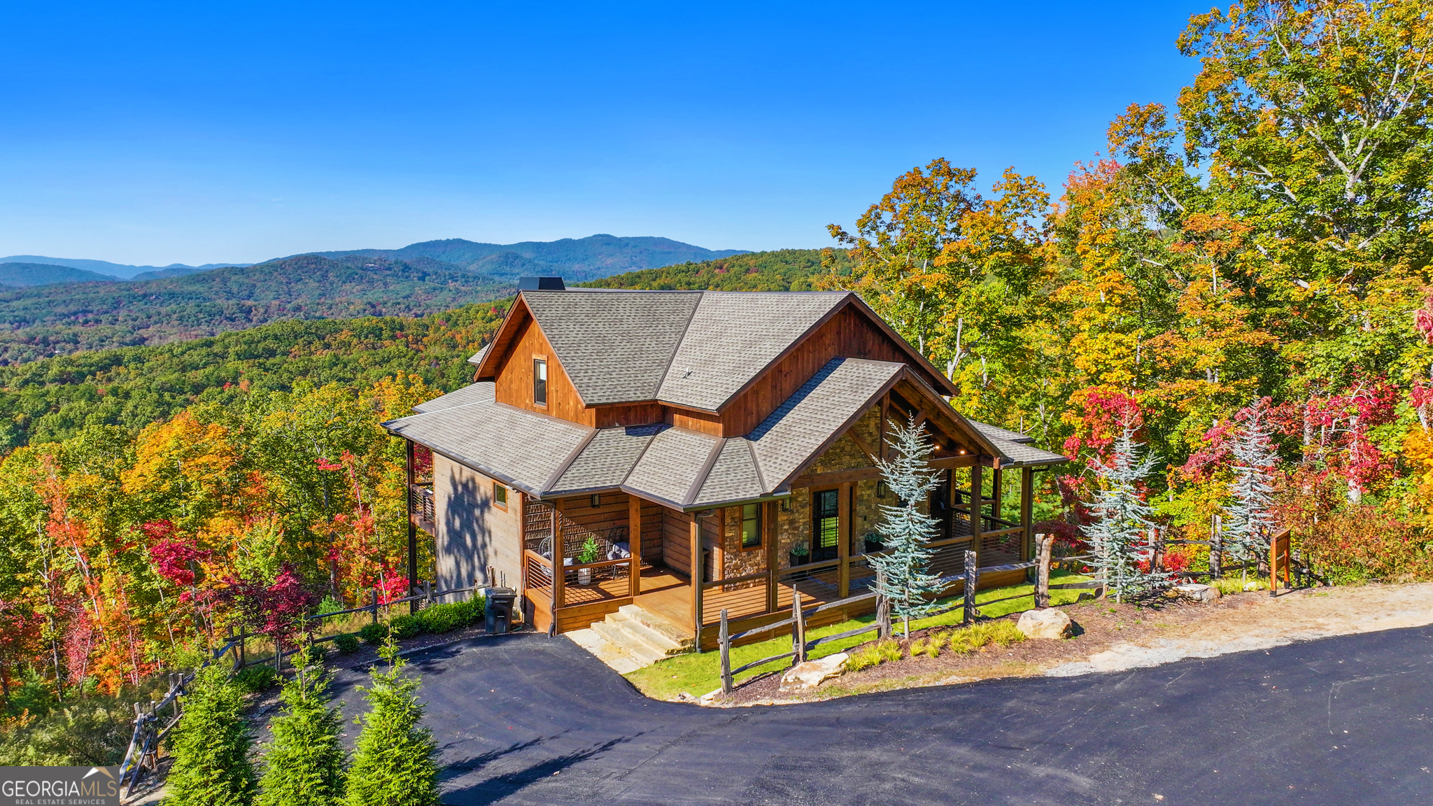 226 Round Top Road Mineral Bluff GA 30559