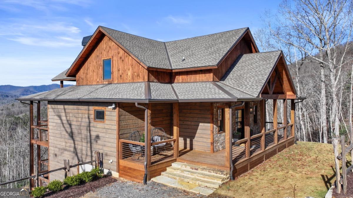 226 Round Top Road Mineral Bluff GA 30559