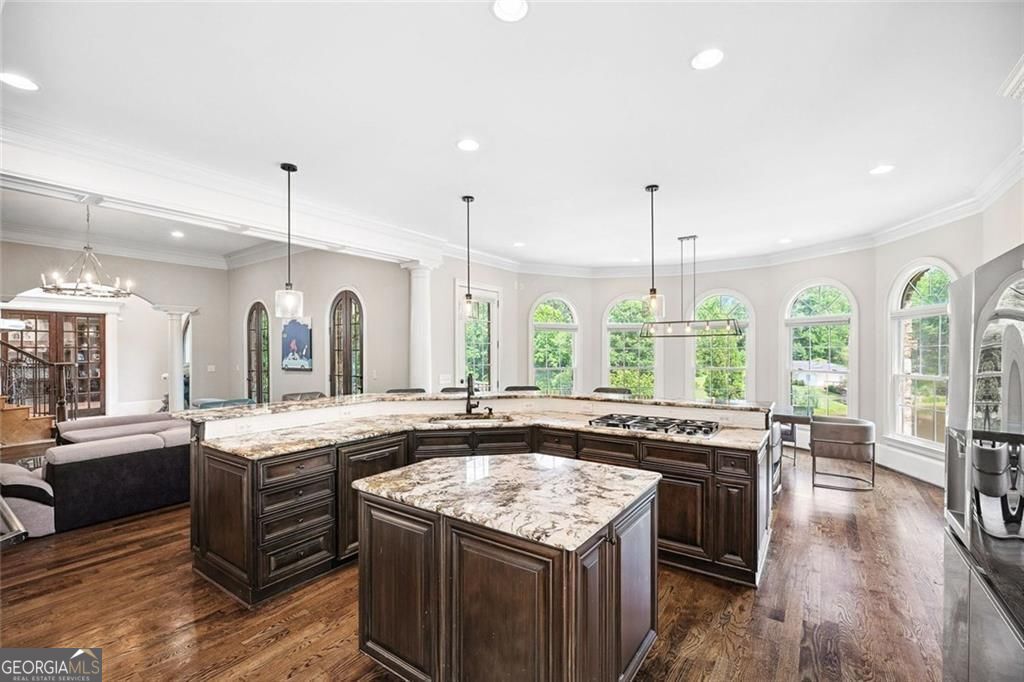 11140 W. Road Roswell GA 30075