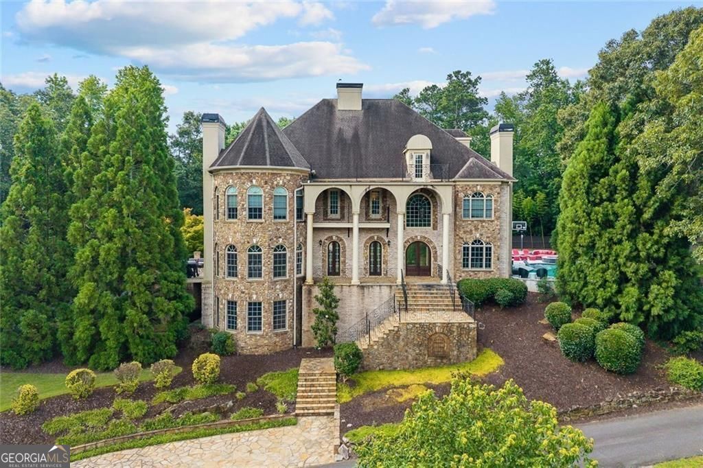 11140 W. Road Roswell GA 30075