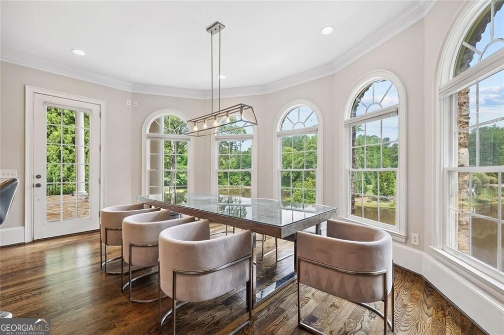 11140 W. Road Roswell GA 30075