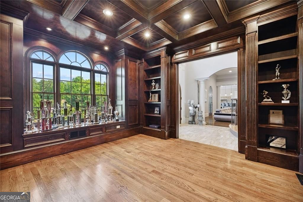 11140 W. Road Roswell GA 30075