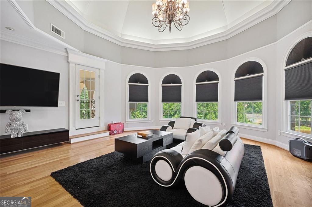 11140 W. Road Roswell GA 30075