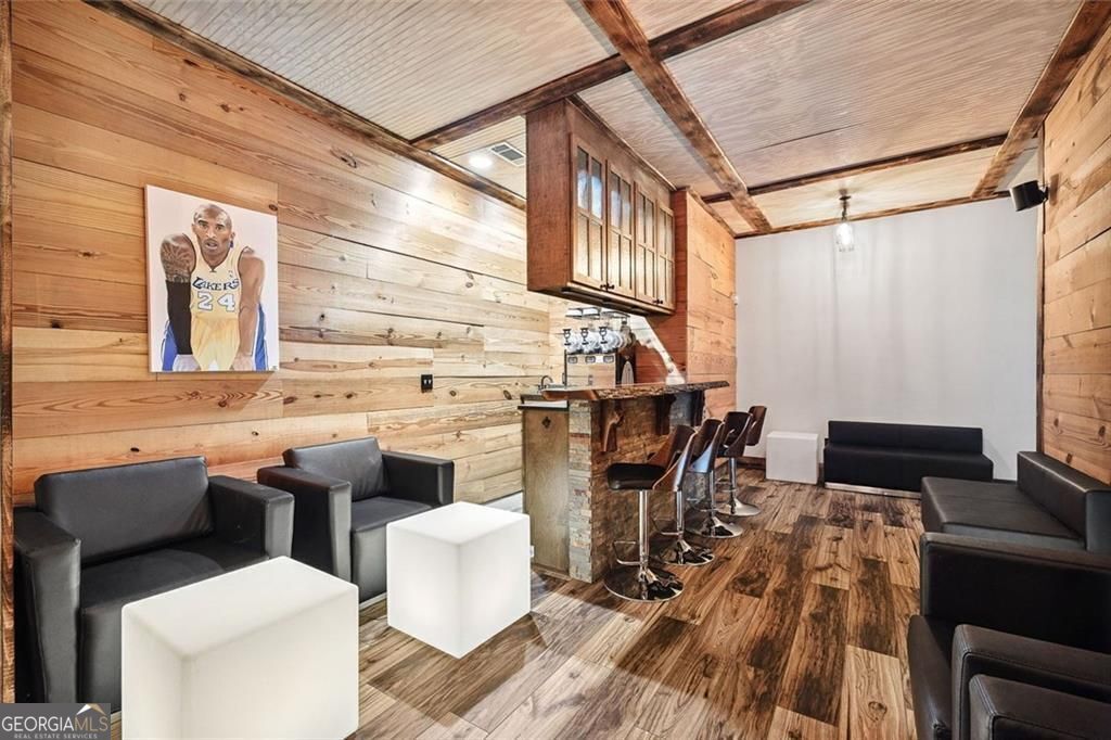 11140 W. Road Roswell GA 30075