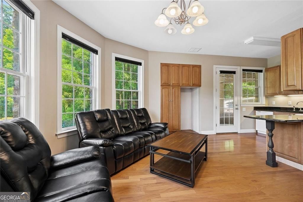 11140 W. Road Roswell GA 30075