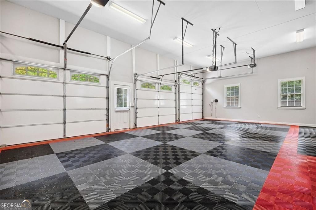 11140 W. Road Roswell GA 30075