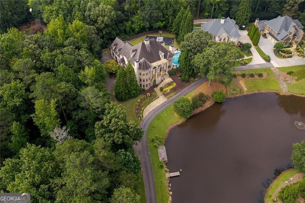 11140 W. Road Roswell GA 30075