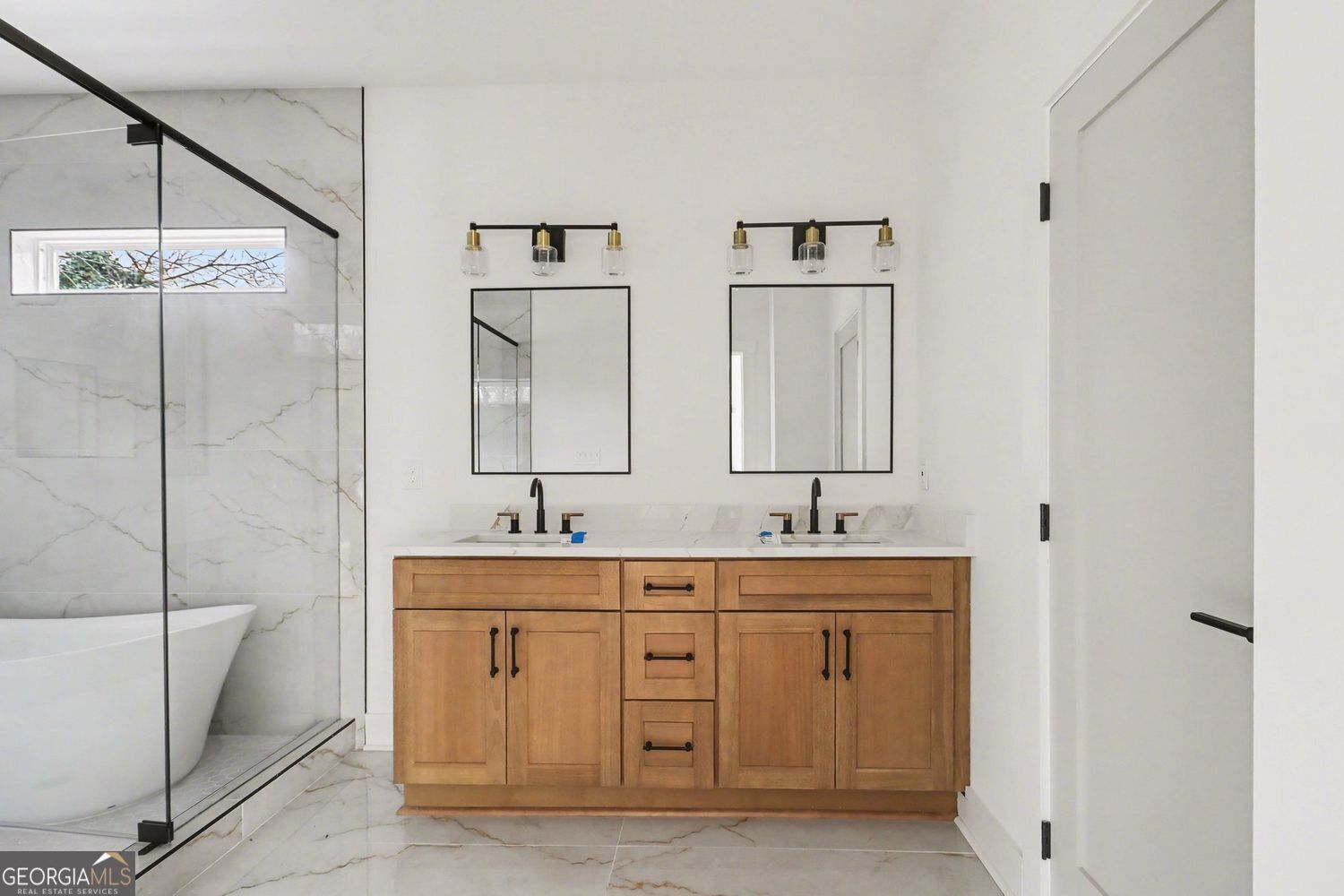 327 Ohm Avenue Scottdale GA 30079