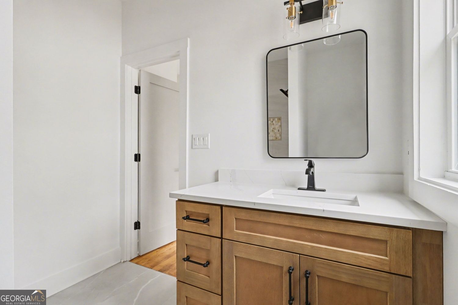 327 Ohm Avenue Scottdale GA 30079