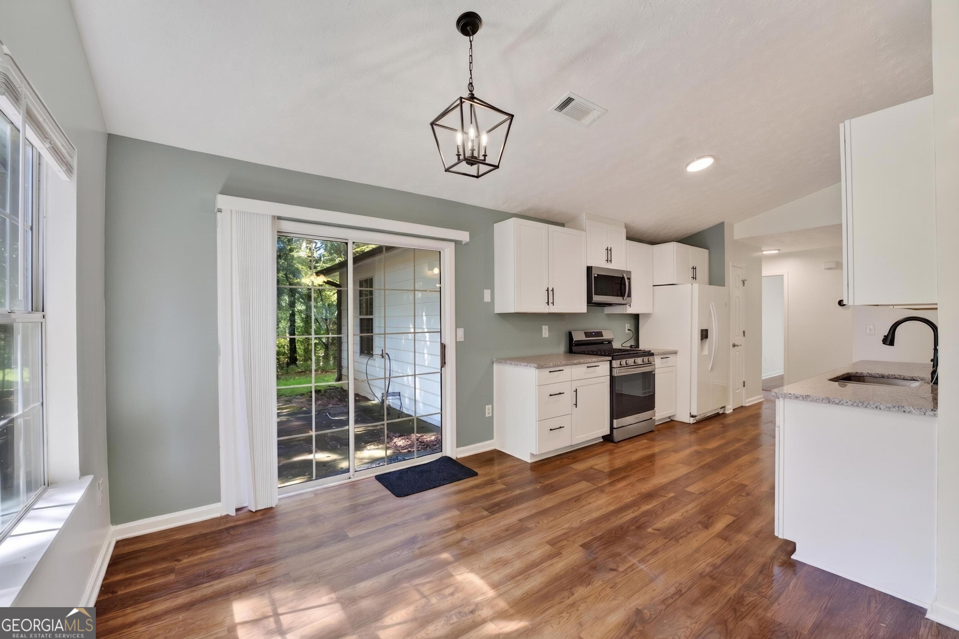 2558 Candlewood Way Lawrenceville GA 30044