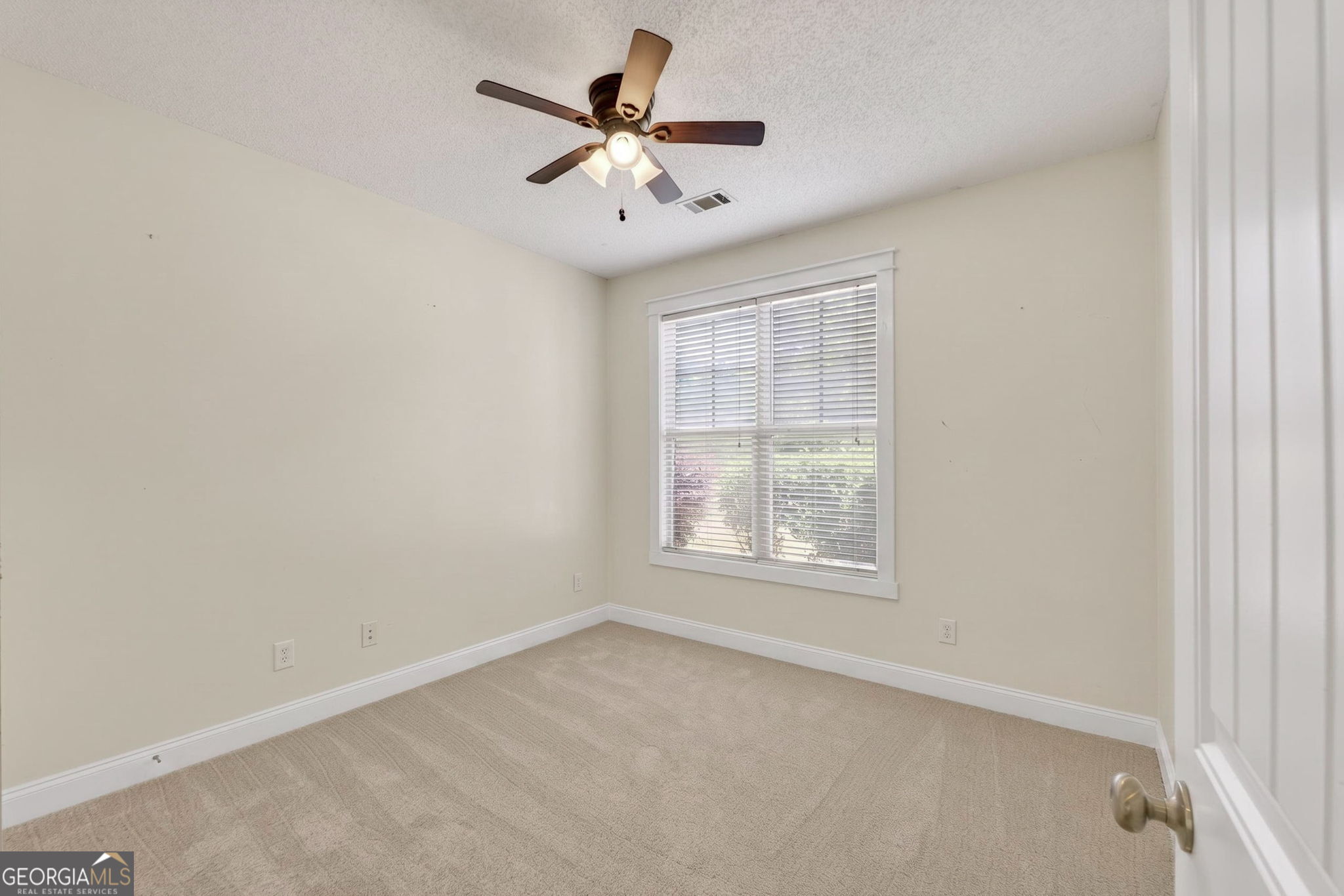 127 Lambdin Circle Barnesville GA 30204