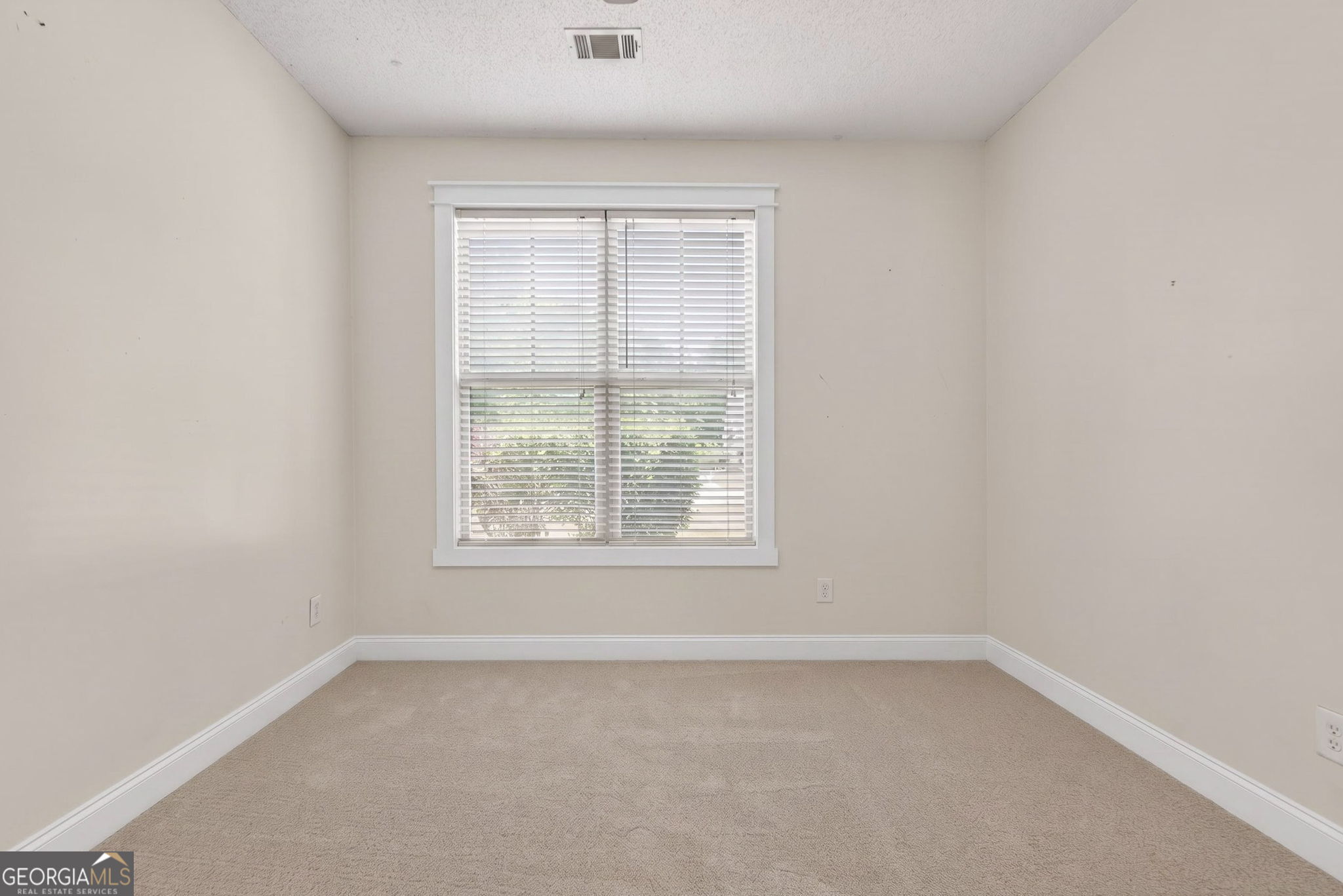 127 Lambdin Circle Barnesville GA 30204