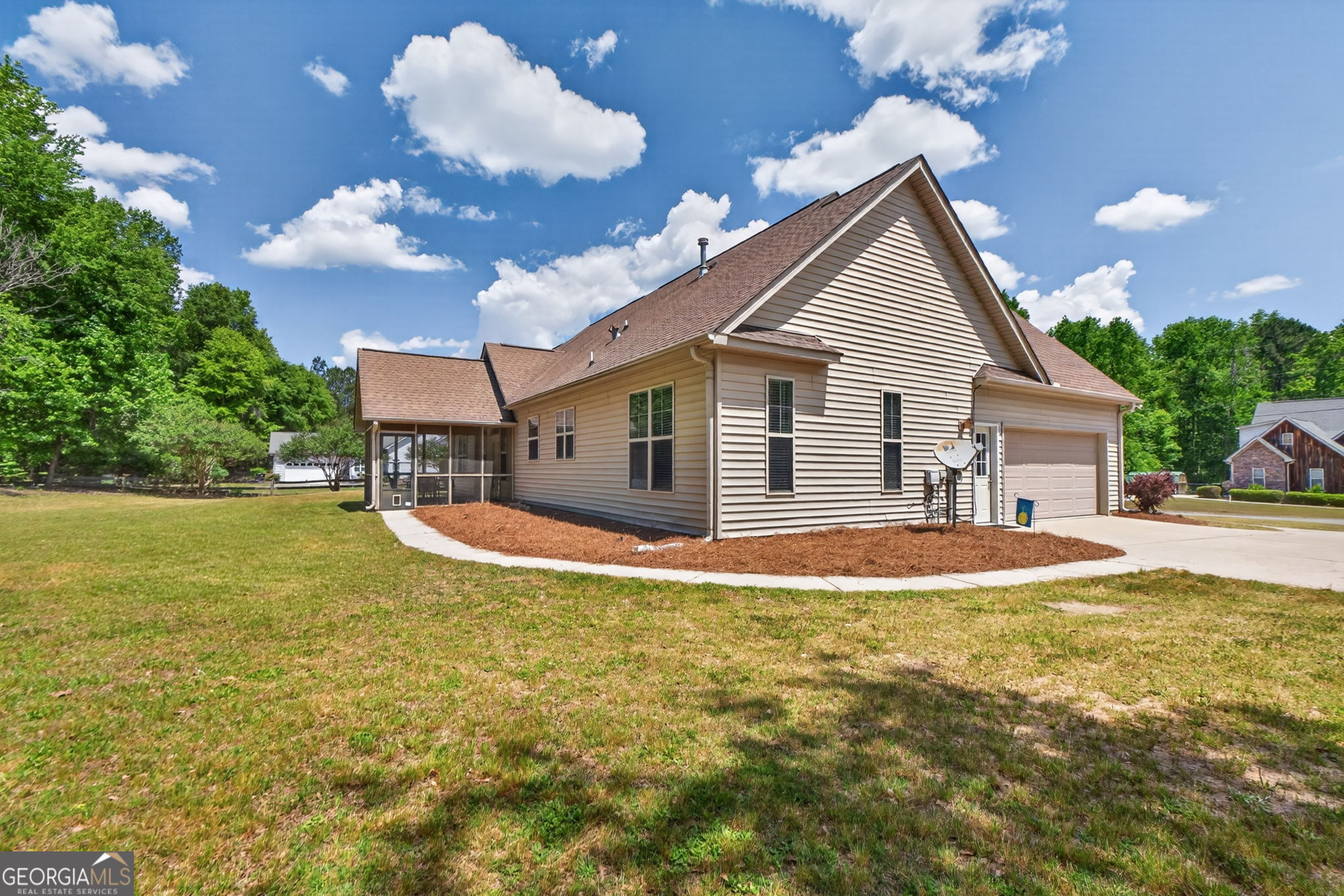 127 Lambdin Circle Barnesville GA 30204