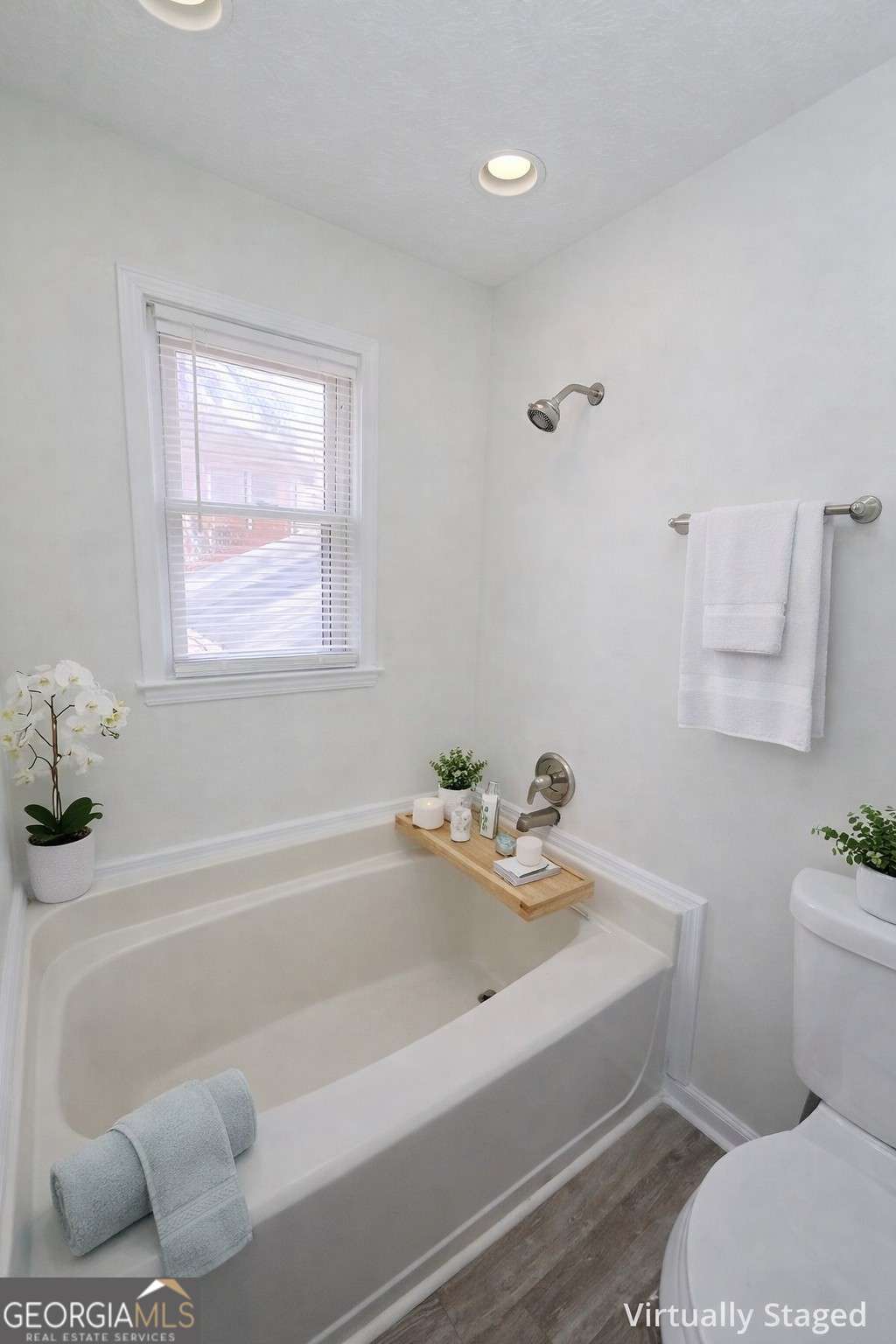 5350 Rockbridge Road Stone Mountain GA 30088