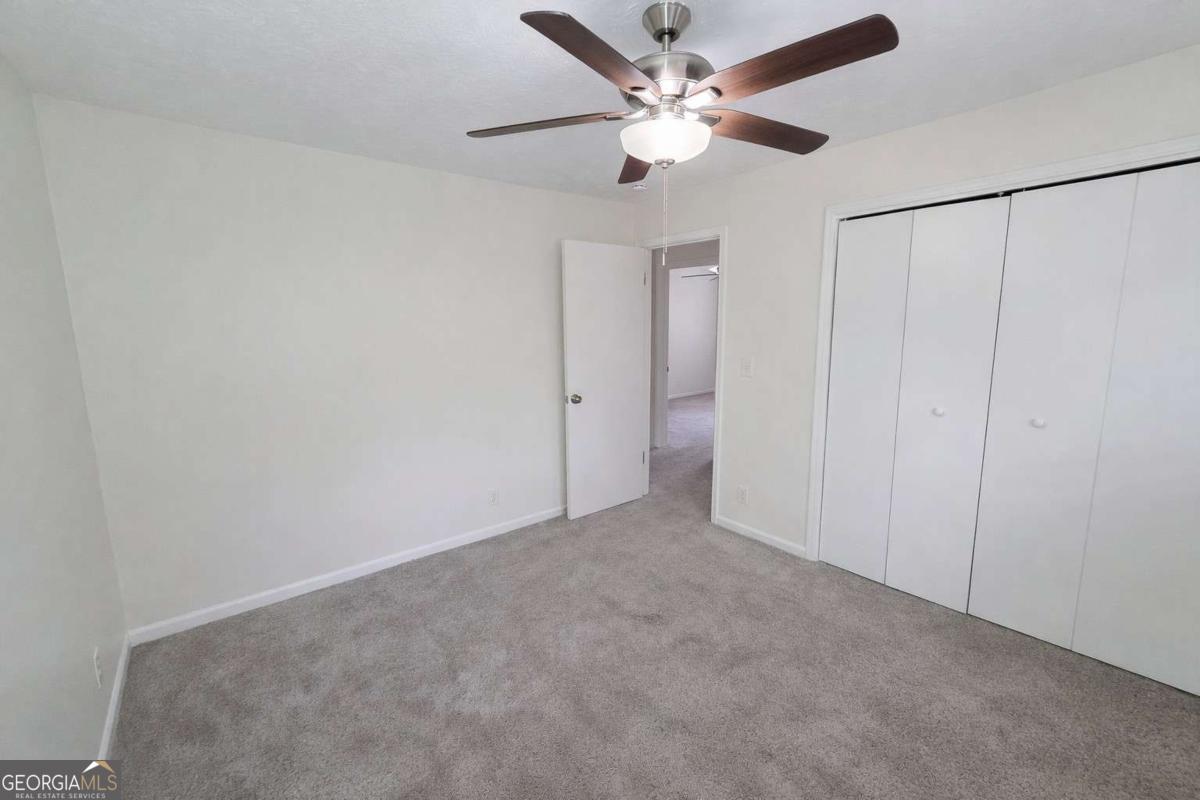 5350 Rockbridge Road Stone Mountain GA 30088