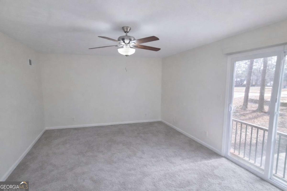 5350 Rockbridge Road Stone Mountain GA 30088