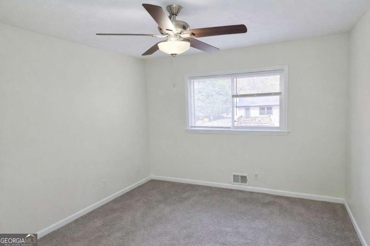 5350 Rockbridge Road Stone Mountain GA 30088