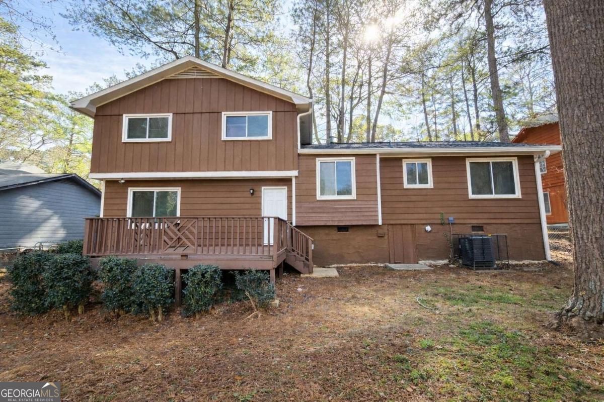 5350 Rockbridge Road Stone Mountain GA 30088