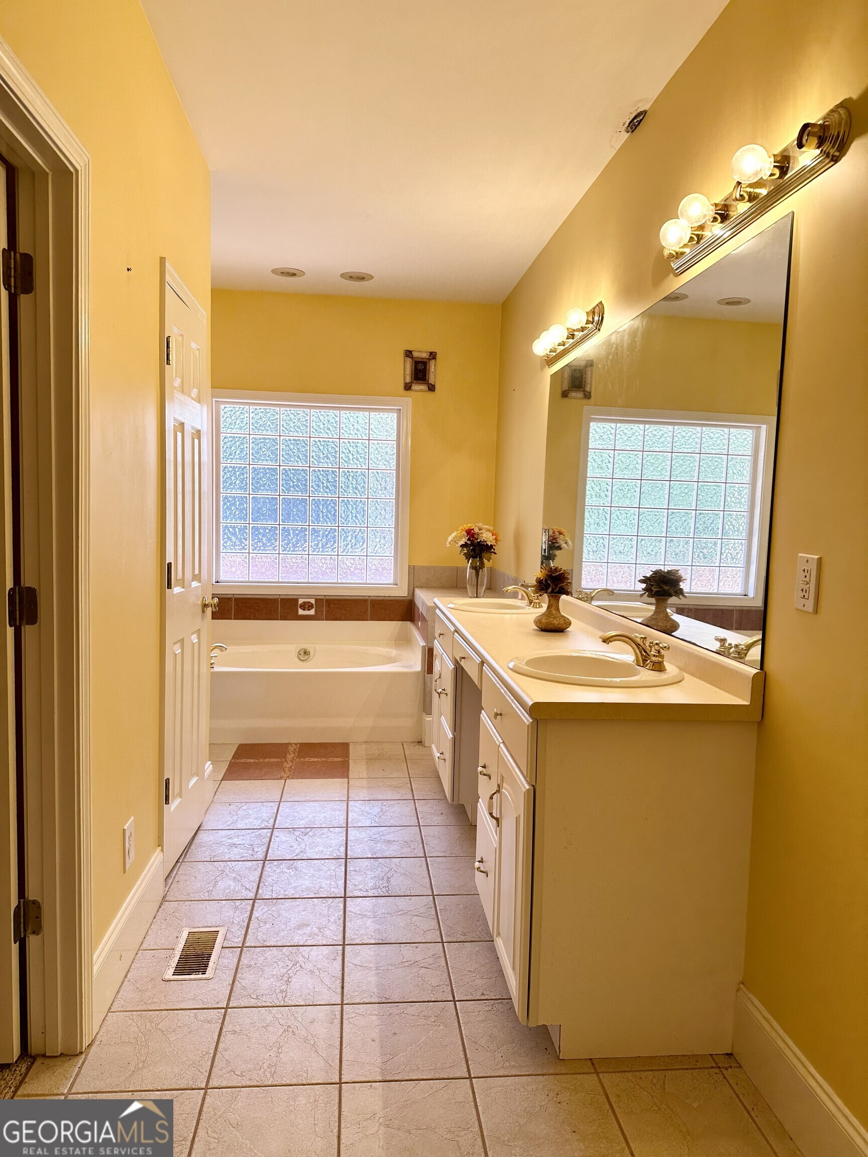 4446 Gillsville Highway Gillsville GA 30543