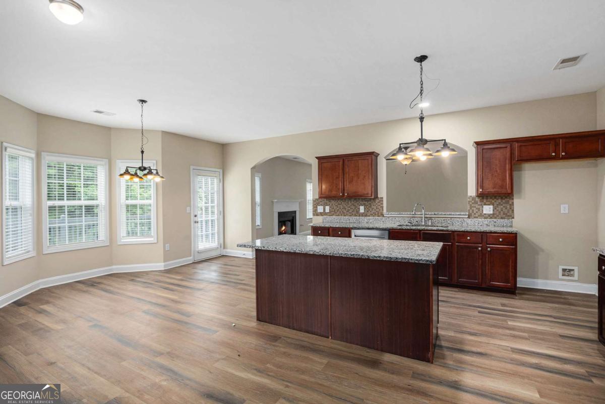 6054 Locklear Way Douglasville GA 30134