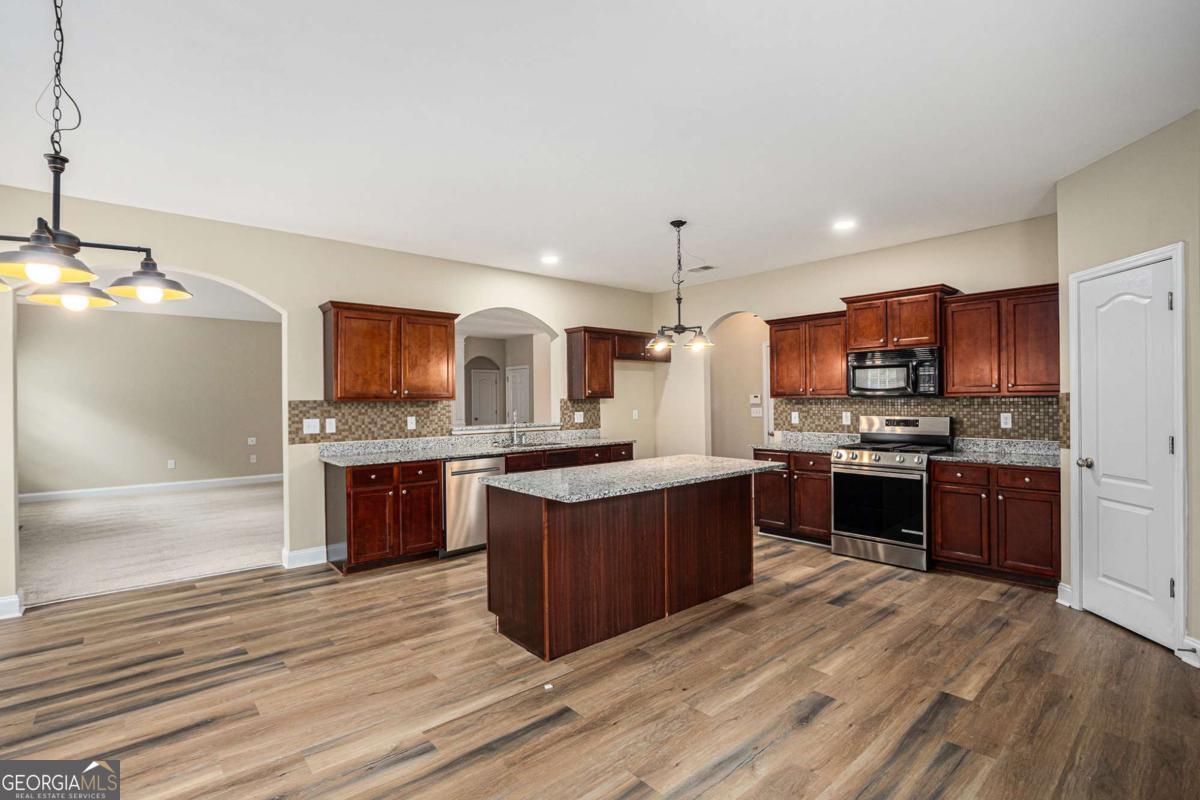 6054 Locklear Way Douglasville GA 30134