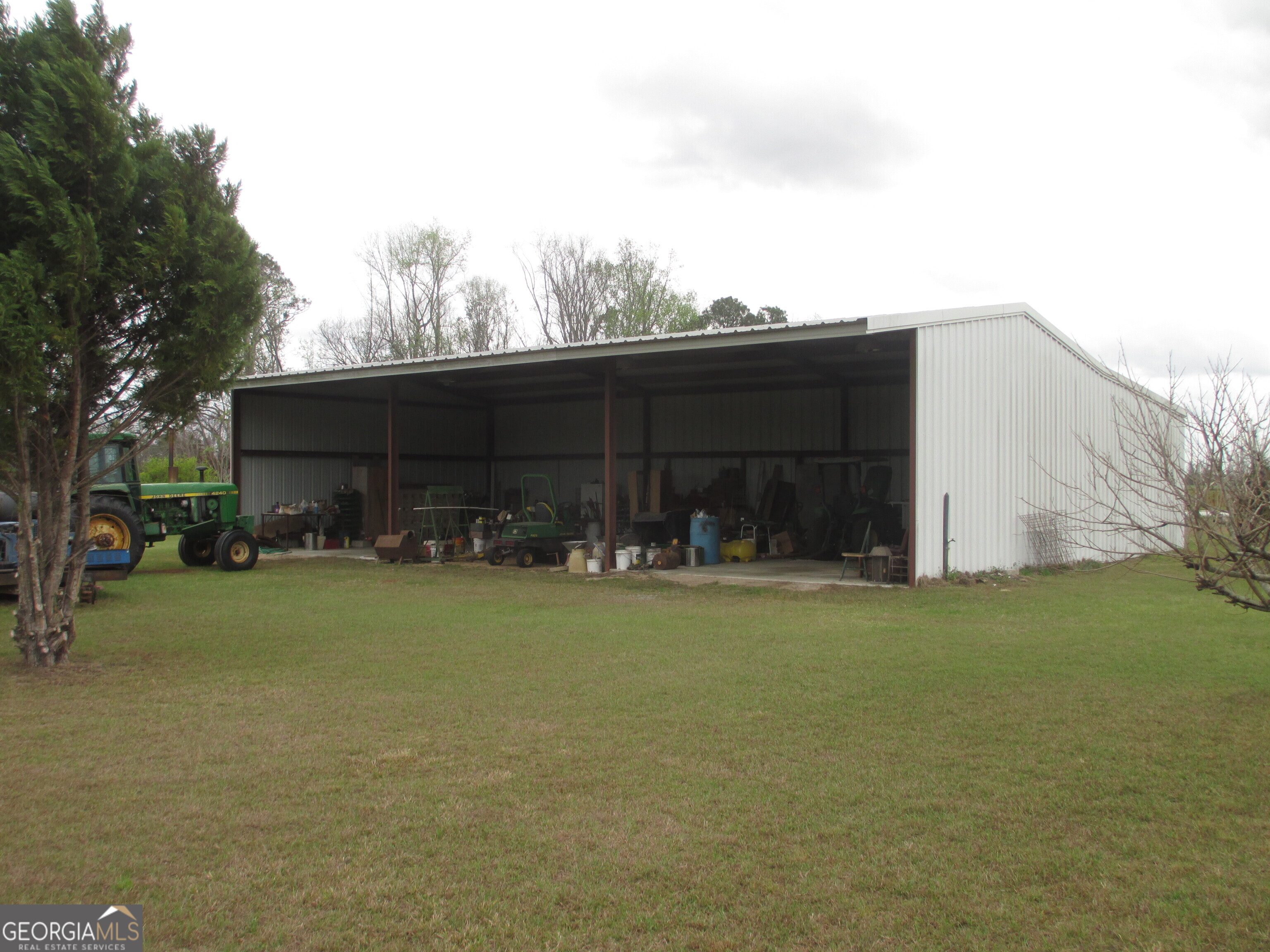 40 Comer Yawn Road Hazlehurst GA 31539
