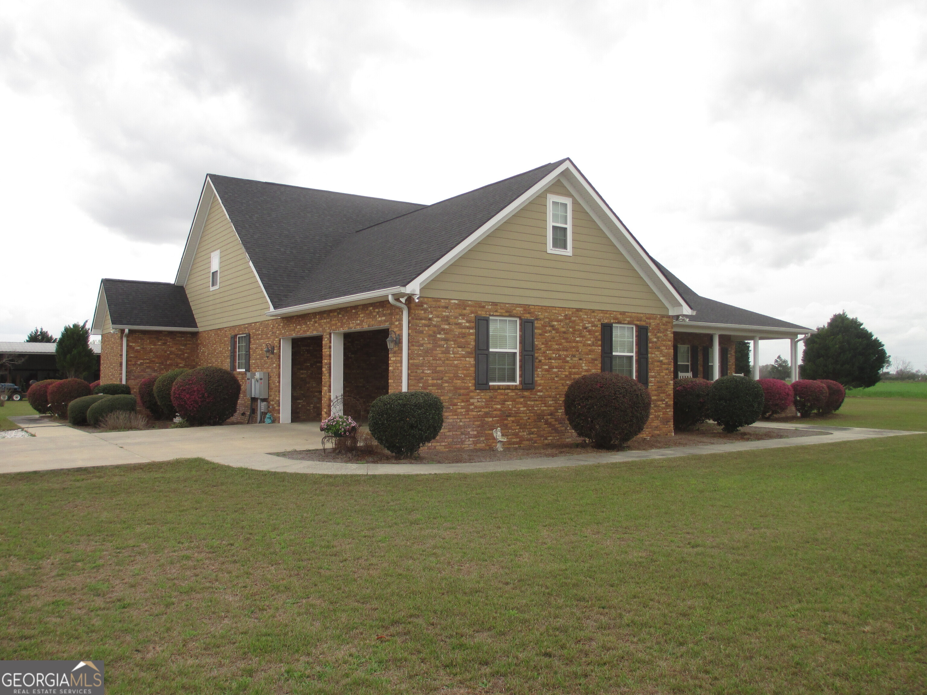 40 Comer Yawn Road Hazlehurst GA 31539
