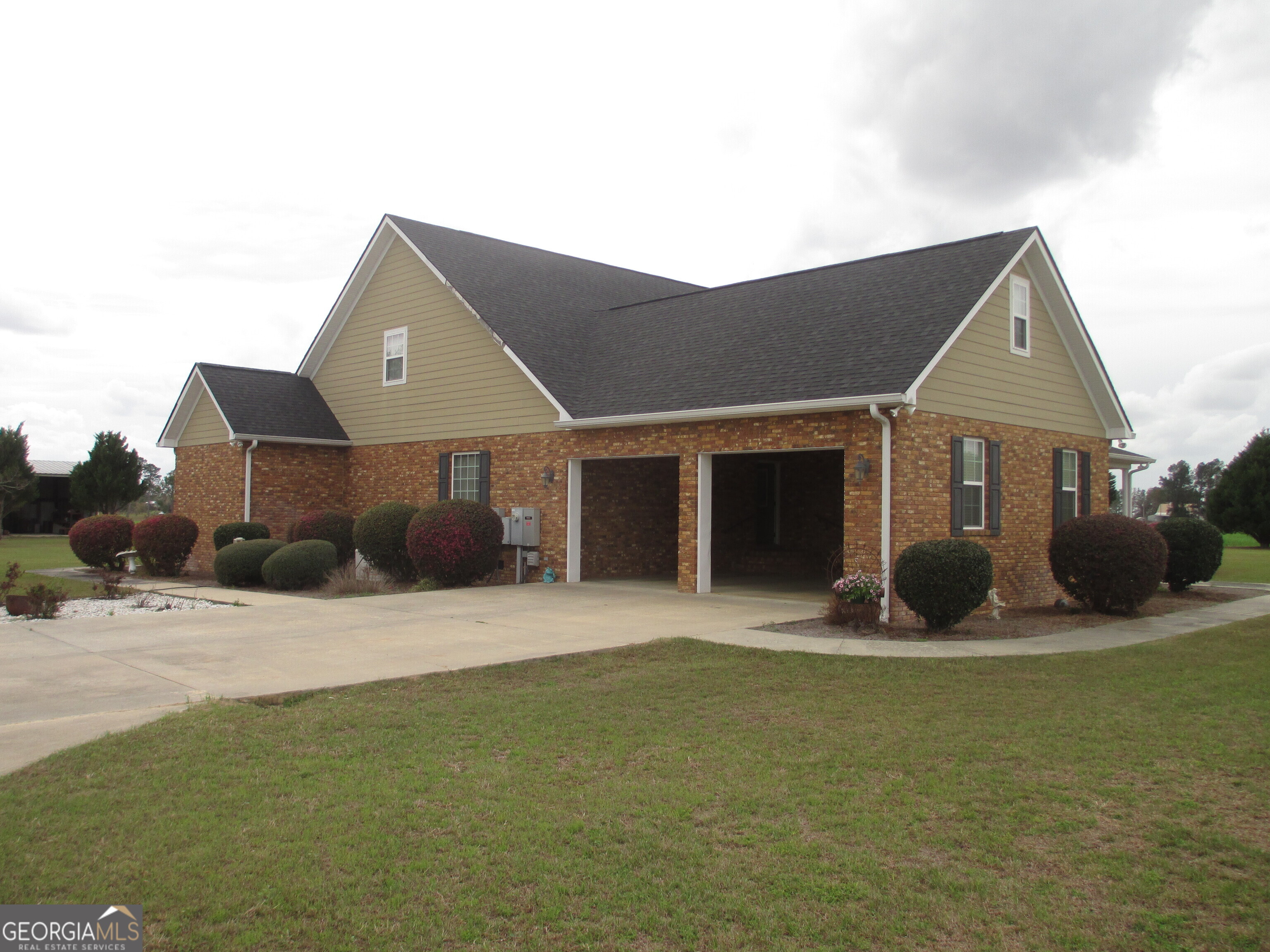 40 Comer Yawn Road Hazlehurst GA 31539