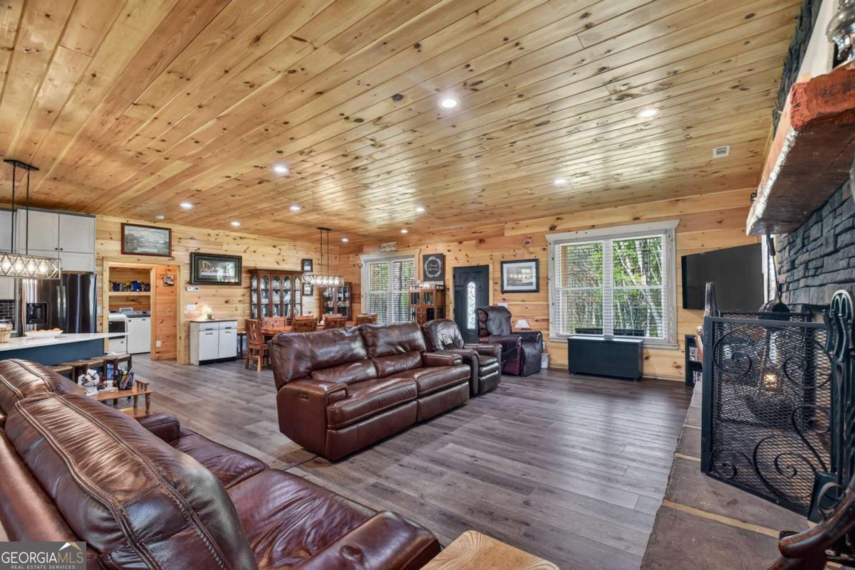 44 Raper Road Morganton GA 30560