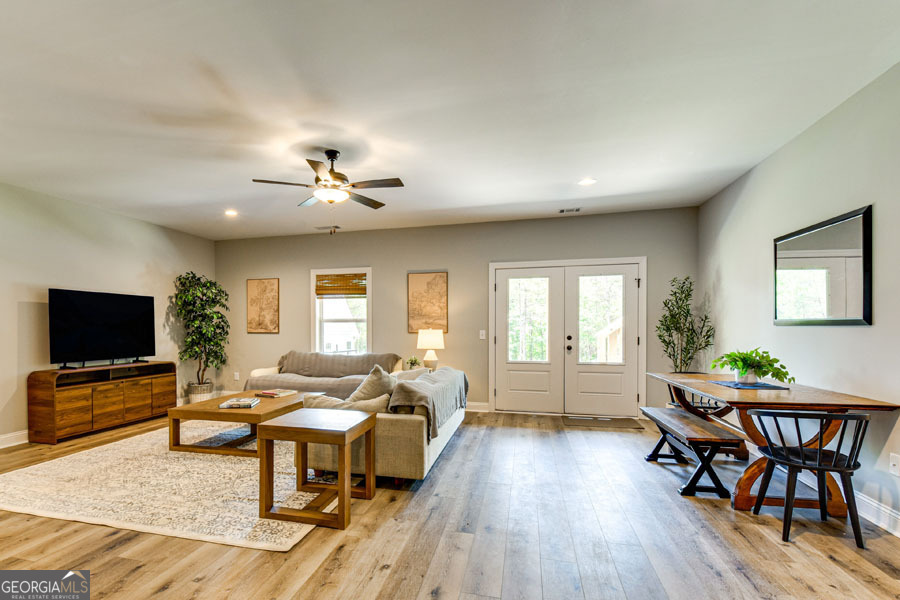 224 Seraph Pointe Lavonia GA 30553