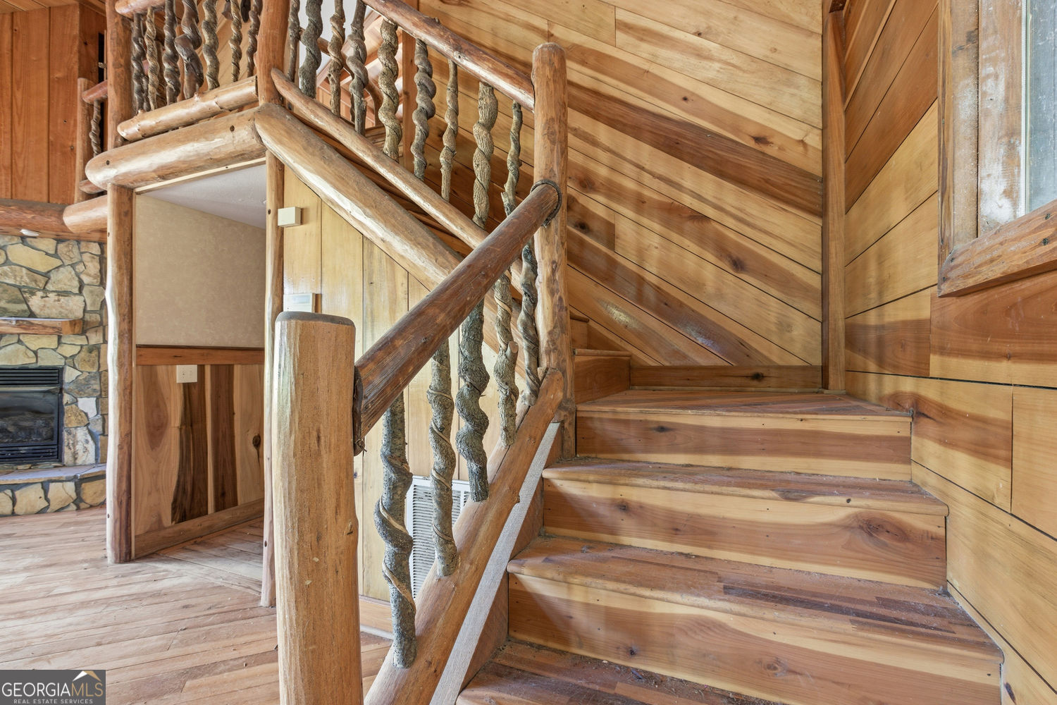 73 Redbird Lane Rabun Gap GA 30568