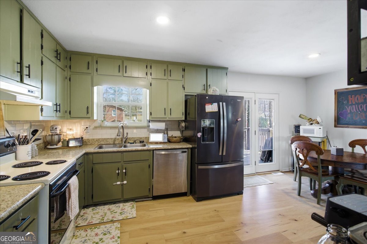 414 Hemlock Drive Lawrenceville GA 30046