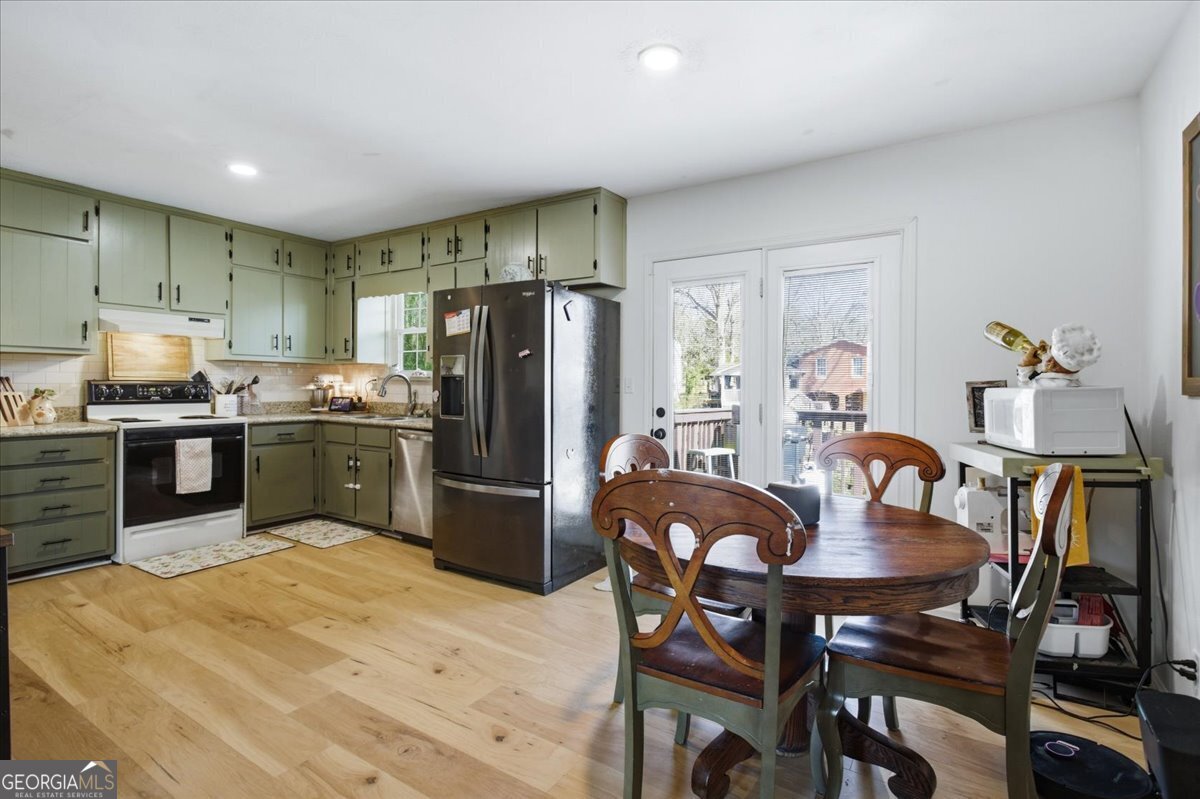414 Hemlock Drive Lawrenceville GA 30046