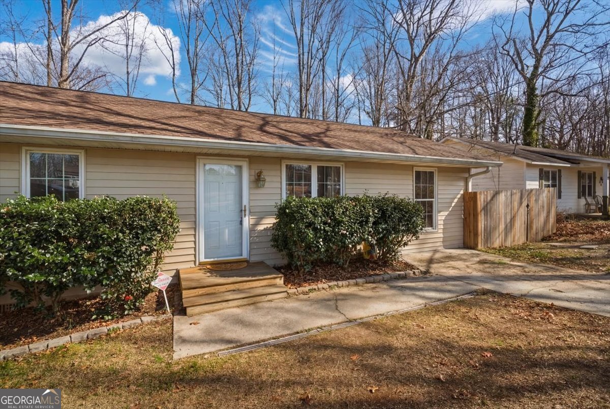 414 Hemlock Drive Lawrenceville GA 30046