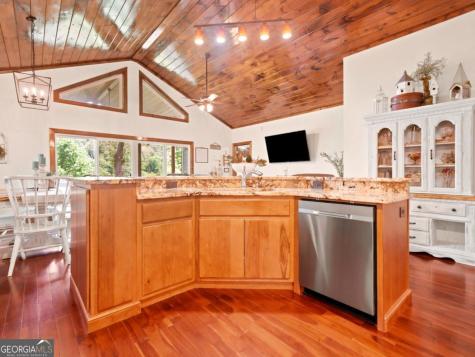 474 Seneca Way Ellijay GA 30540