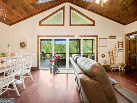 474 Seneca Way Ellijay GA 30540