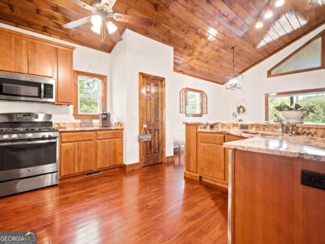 474 Seneca Way Ellijay GA 30540