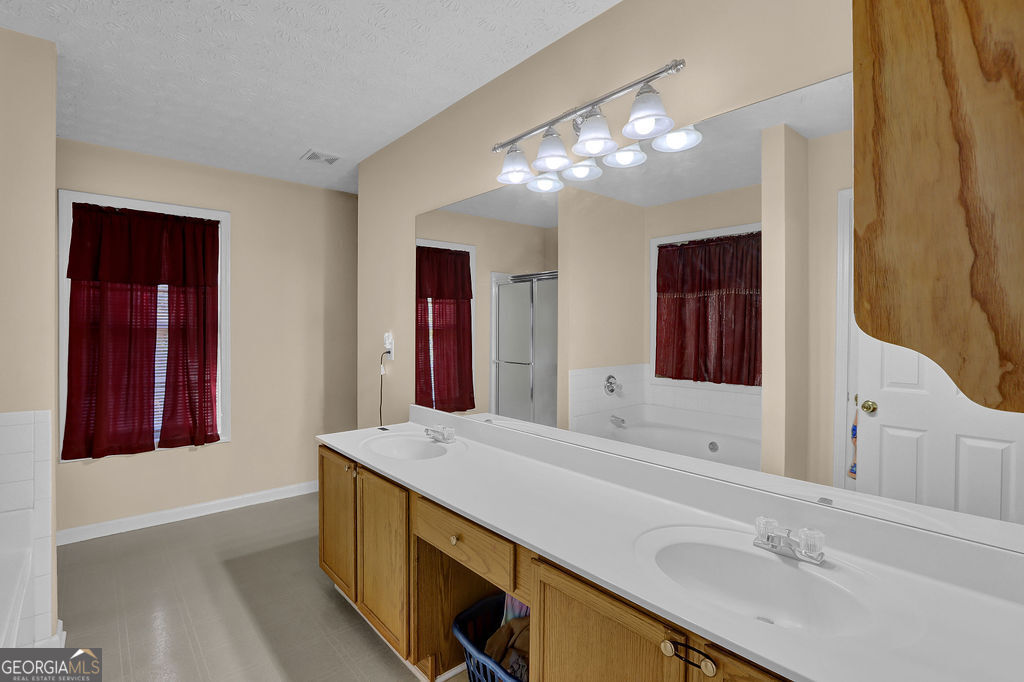 7343 Peacebrook Drive Flowery Branch GA 30542