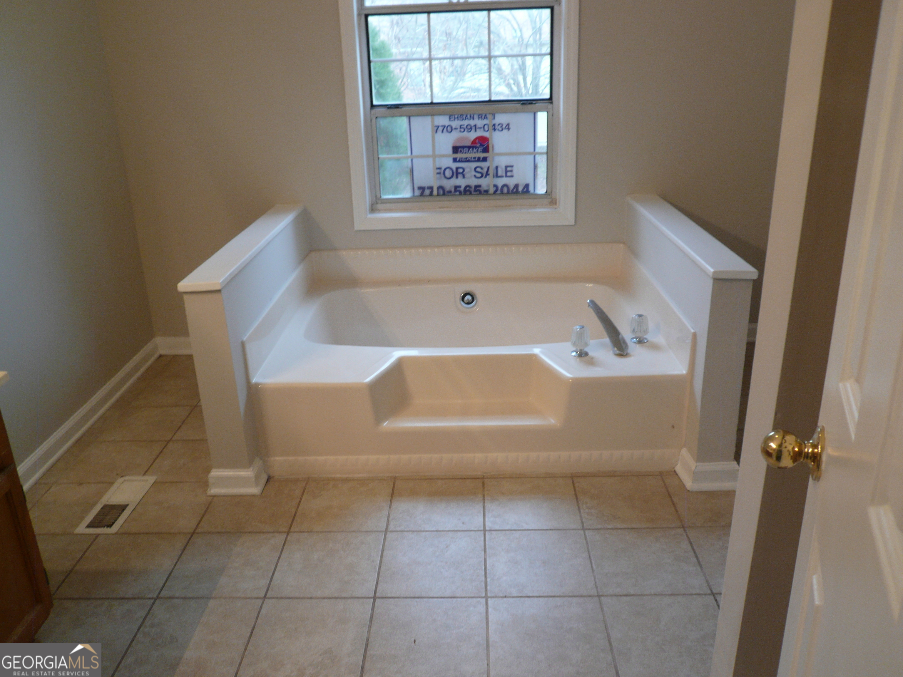 685 NE Coventry Township Lane NE Marietta GA 30062