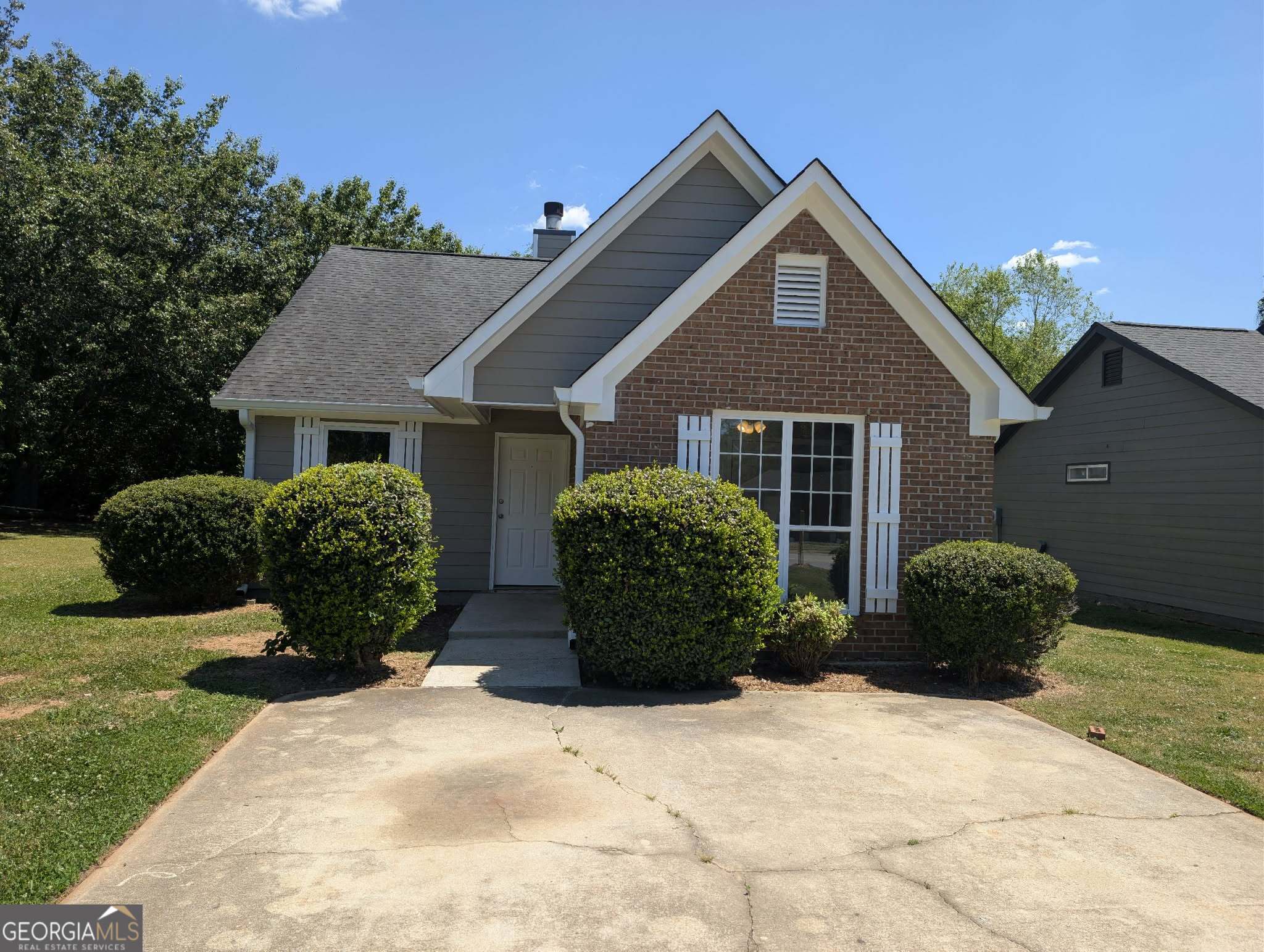 156 Crystal Brook Griffin GA 30223