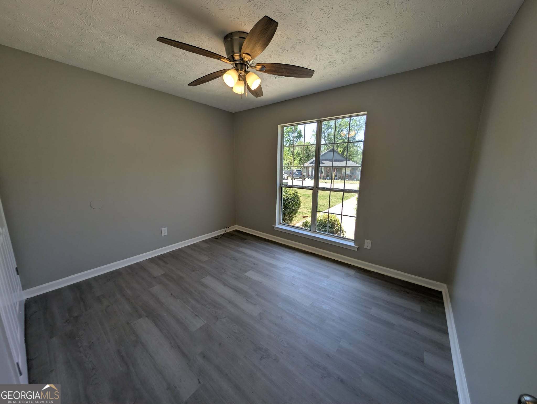 156 Crystal Brook Griffin GA 30223
