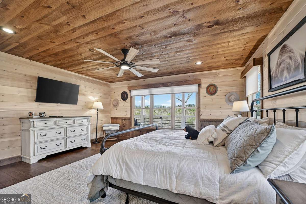 315 River Retreat Road Blue Ridge GA 30513