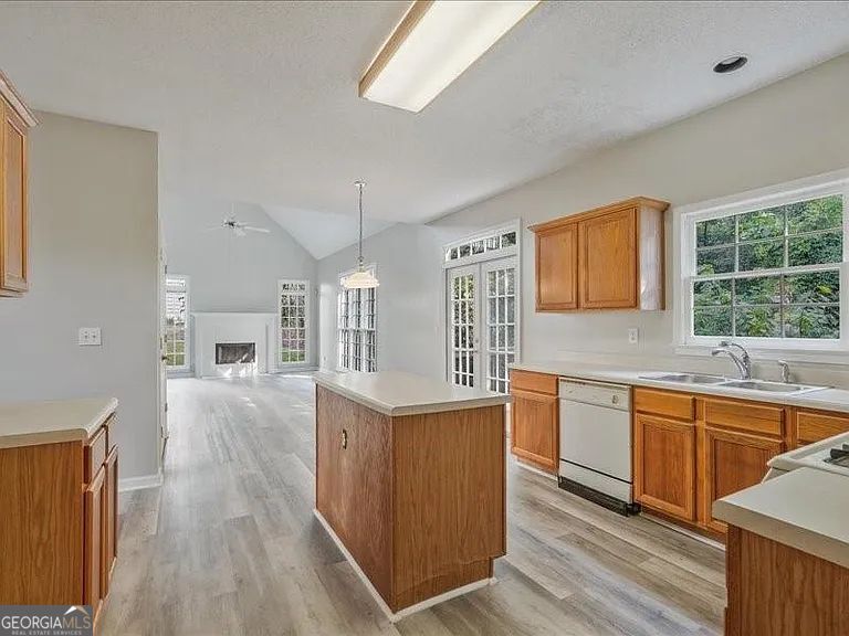 4382 Oakleaf Cove Decatur GA 30034